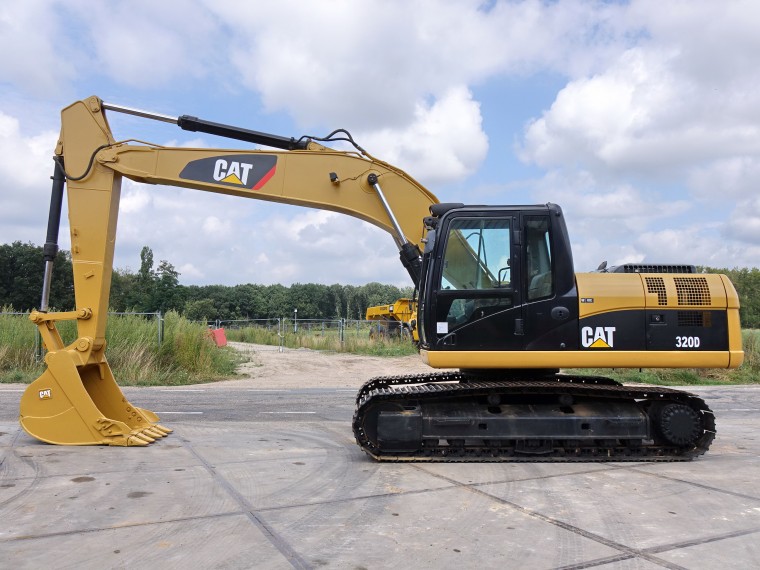Excavadora Caterpillar 320D